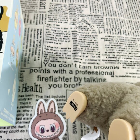 Labubu The Monsters Exciting Macaron Toffee - Picture 3 of 7